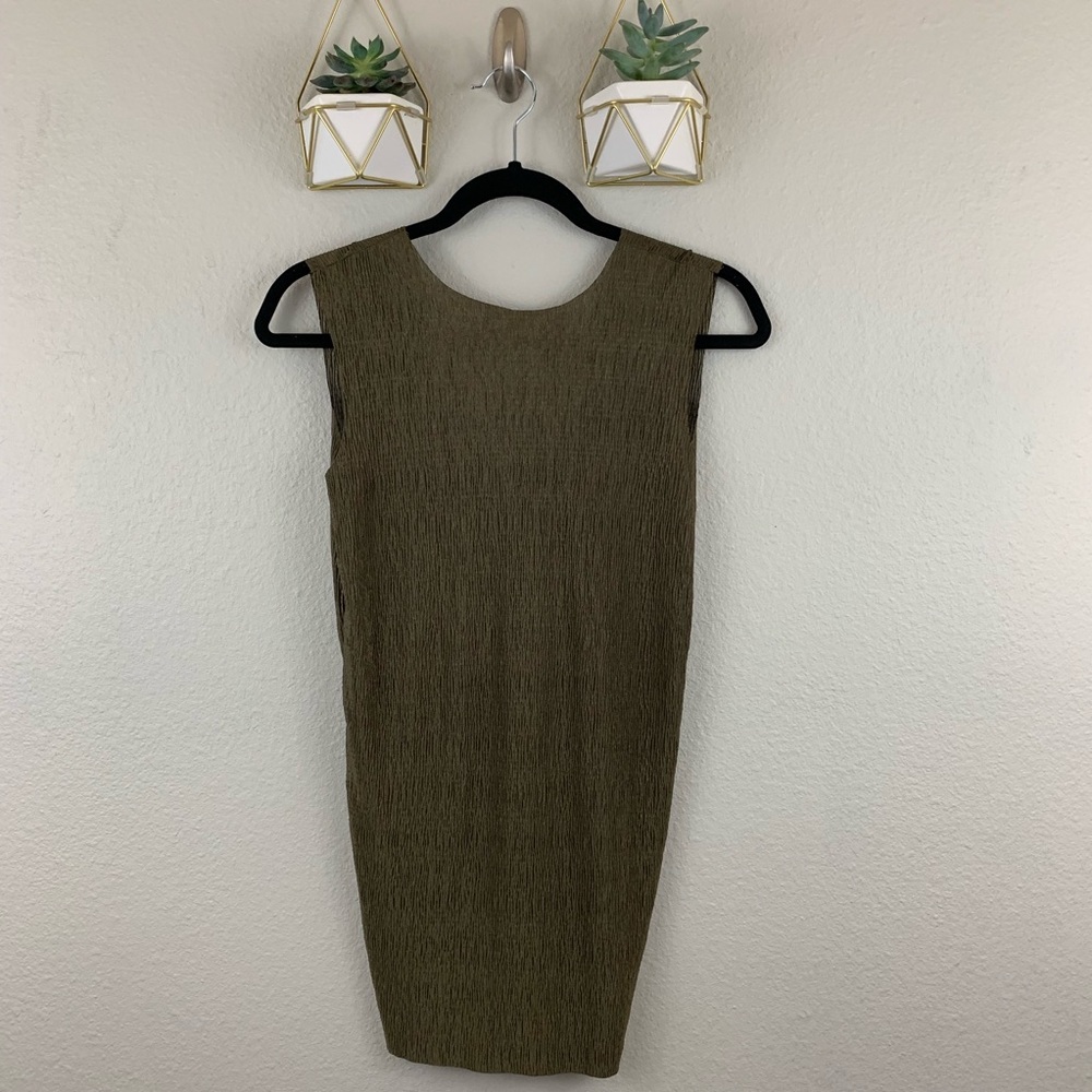 🌻Topshop open back blouse size 2